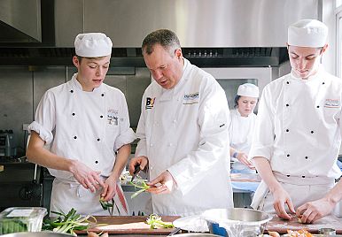 Tourism Constituency Day - Bournemouth MPs get hands on!