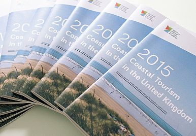 ​Coastal Tourism in 2015 – our new report!